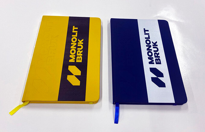 Блокнот з логотипом будь-якого кольору